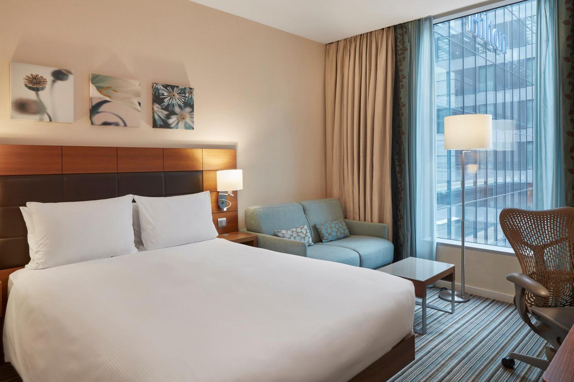 힐튼 가든 인 프랑크푸르트 에어포트 호텔 외부 사진 A room at Hilton London