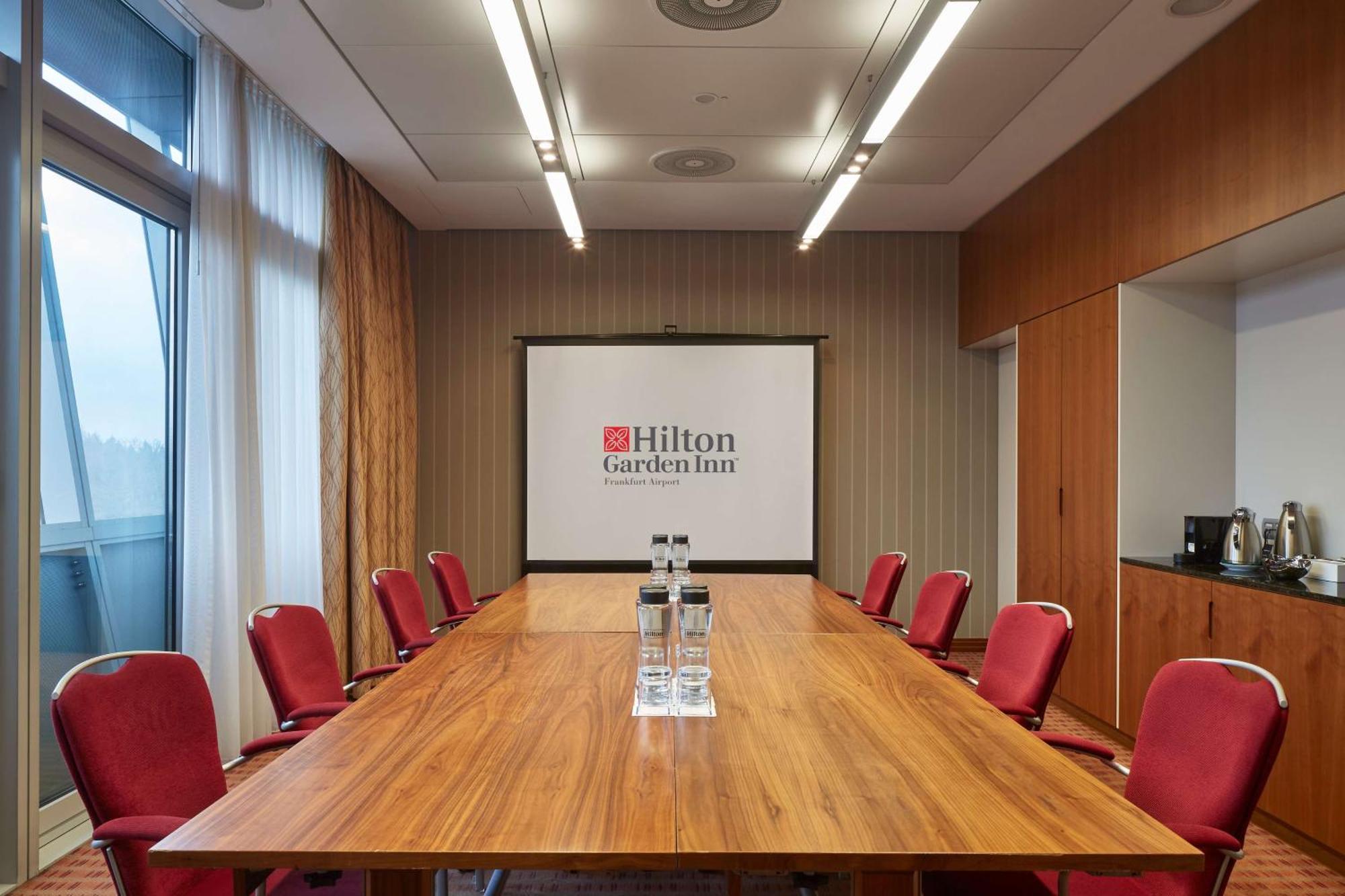 힐튼 가든 인 프랑크푸르트 에어포트 호텔 외부 사진 Hilton Garden Inn Frankfurt Airport