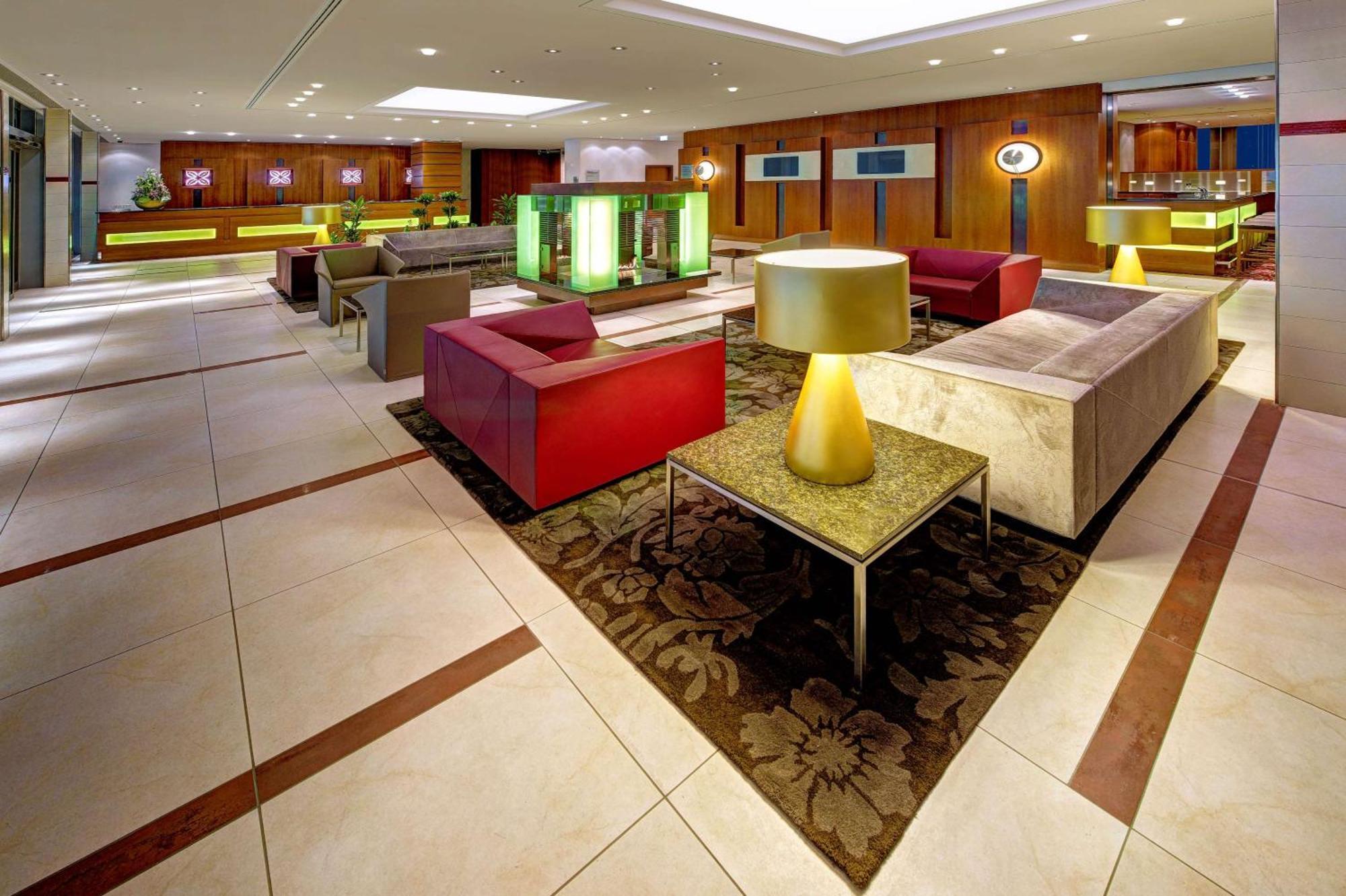 힐튼 가든 인 프랑크푸르트 에어포트 호텔 외부 사진 Reception area